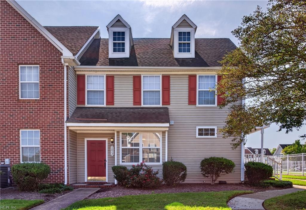 1012 Willow Green Court — photo