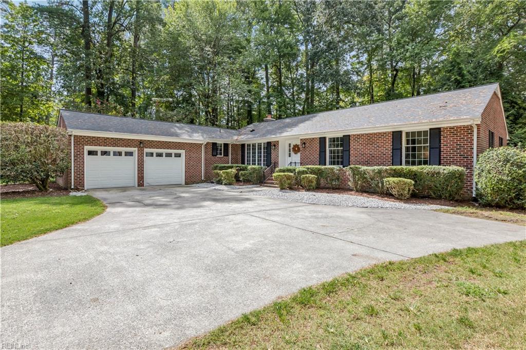 105 Ilex Dr — photo