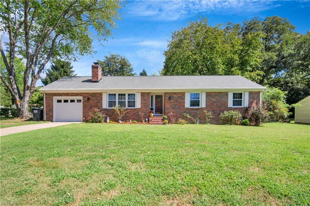 111 Laurel Ln — photo