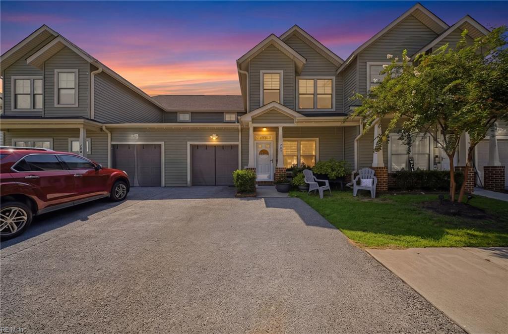 200 Seasons Circle 705 — photo