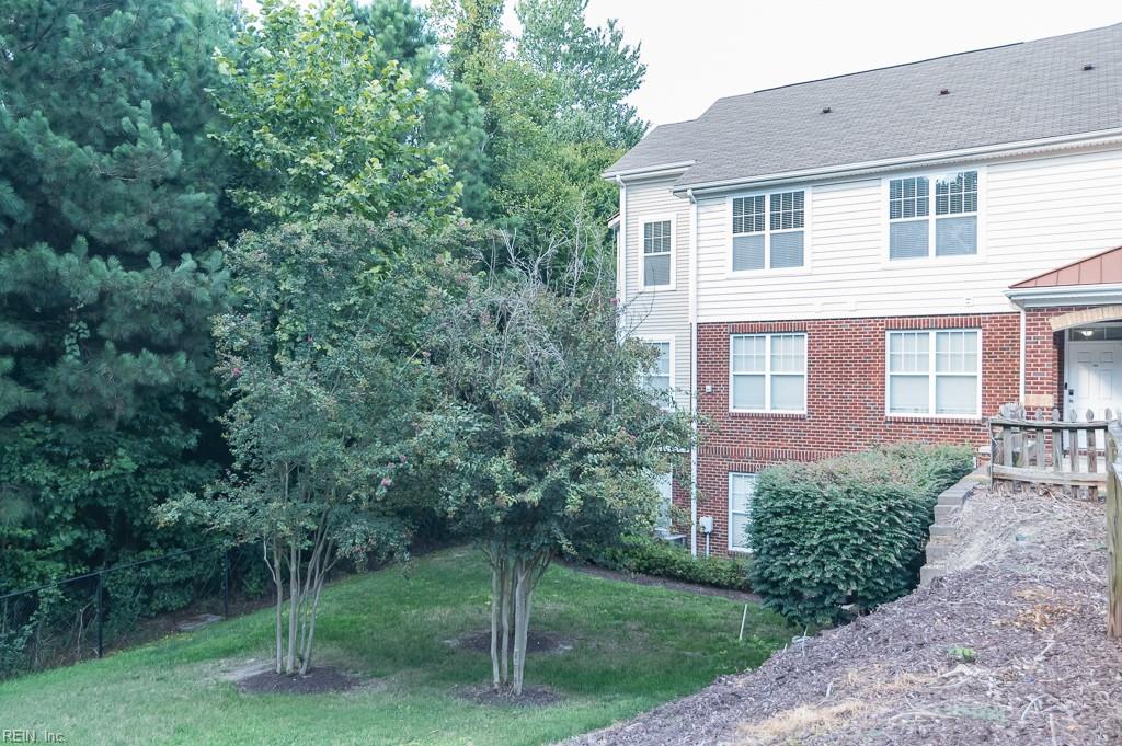 713 Windy Way 102 — photo