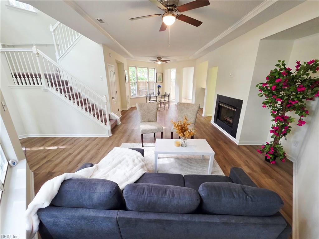 800 Oak Springs Court — photo