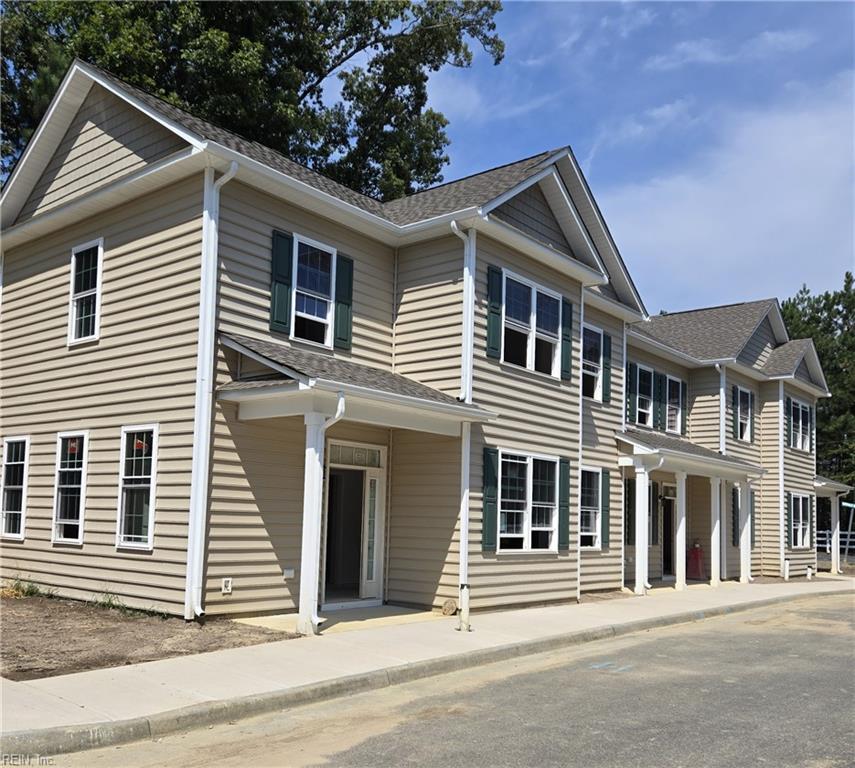 205 Patriots Village Court — photo