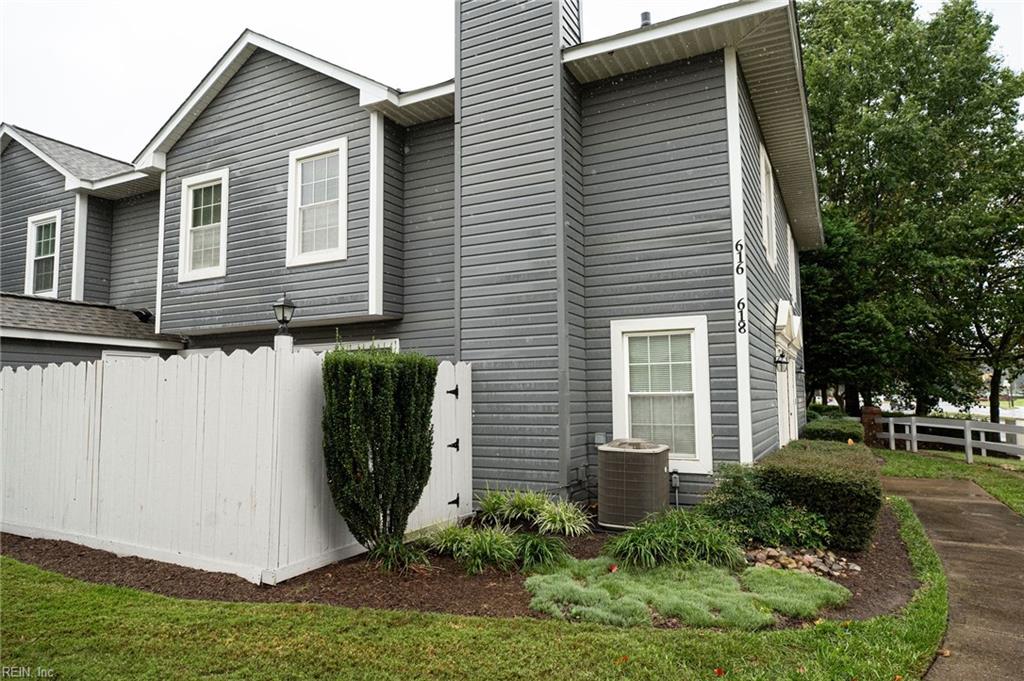 618 Ridge Circle — photo
