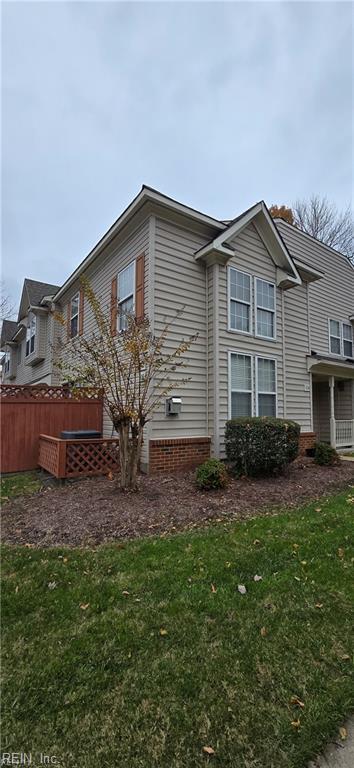 108 White Cedar Lane — photo