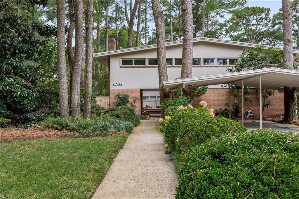 6036 Newport Crescent — photo
