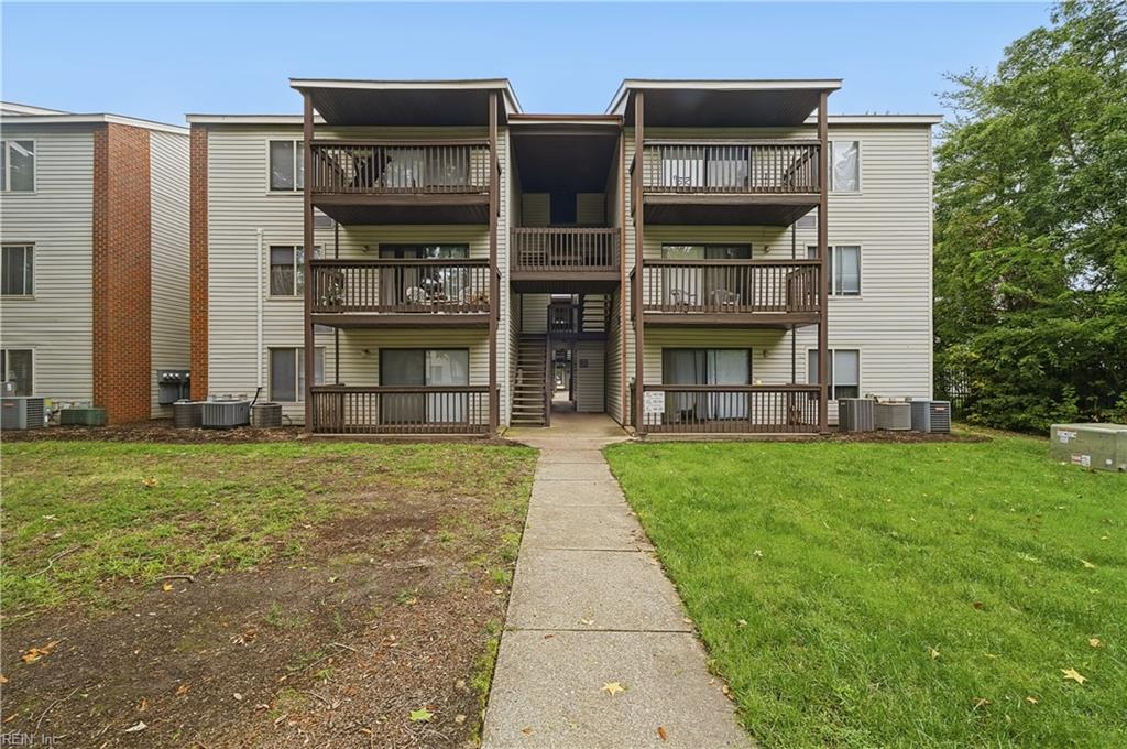 124 Wells Court — photo
