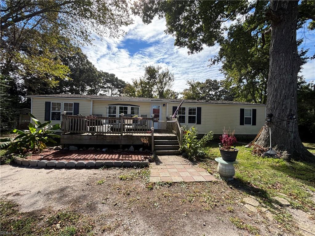 106 Maple Circle — photo