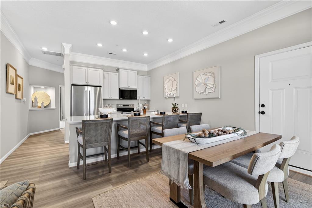 13303 Leighton Way — photo