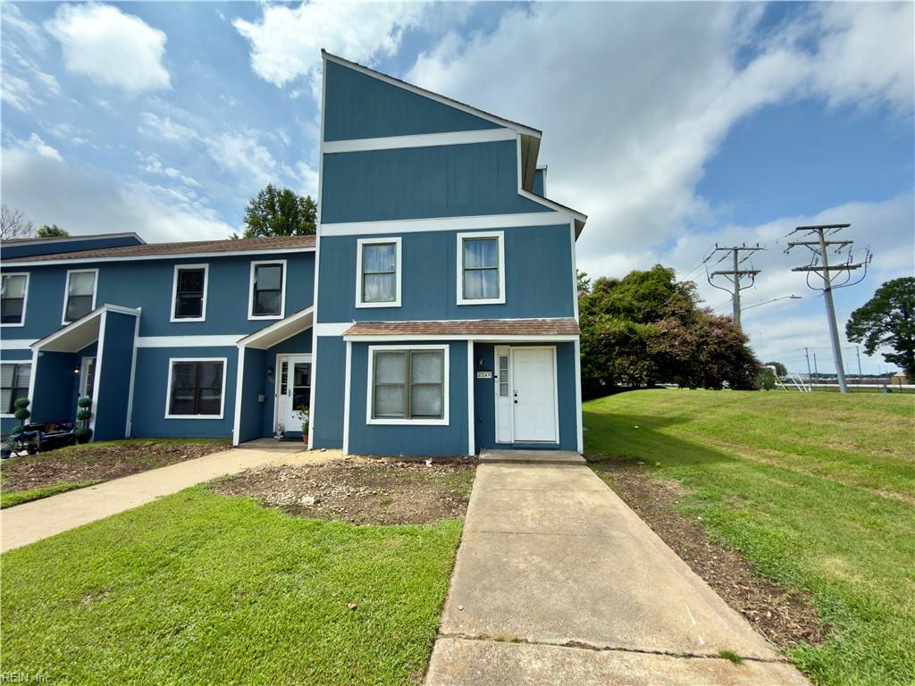 2149 Pier Point Place — photo