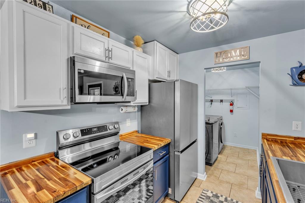 613 Crows Nest Court — photo