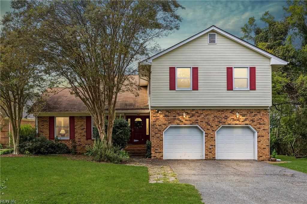 92 Oakville Drive — photo