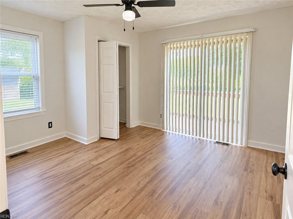 35 Moss Avenue, Hampton, VA 23669 — photo 3