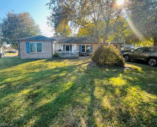 2309 Apple Tree Crescent — photo