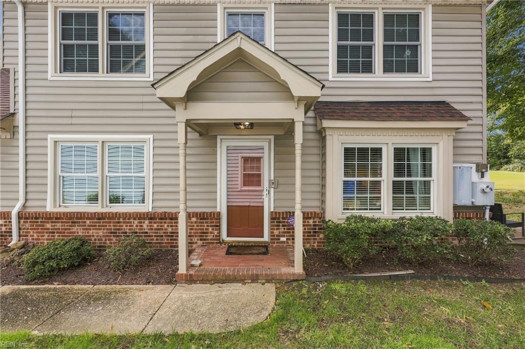 1005 Winged Foot Court — photo