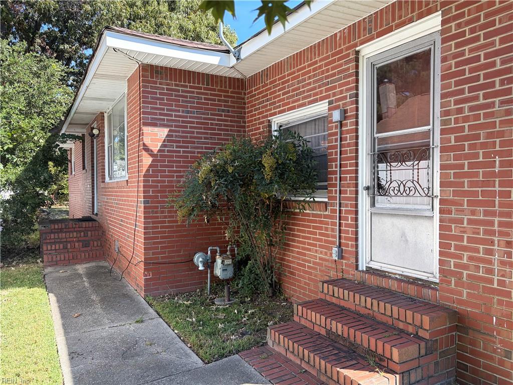 214 W Government Avenue — photo