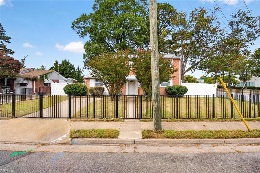 2021 Seward Drive — photo