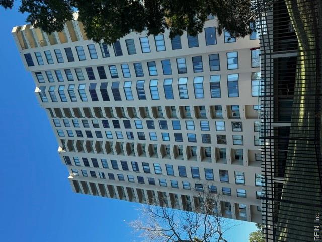 7501 River Road — photo