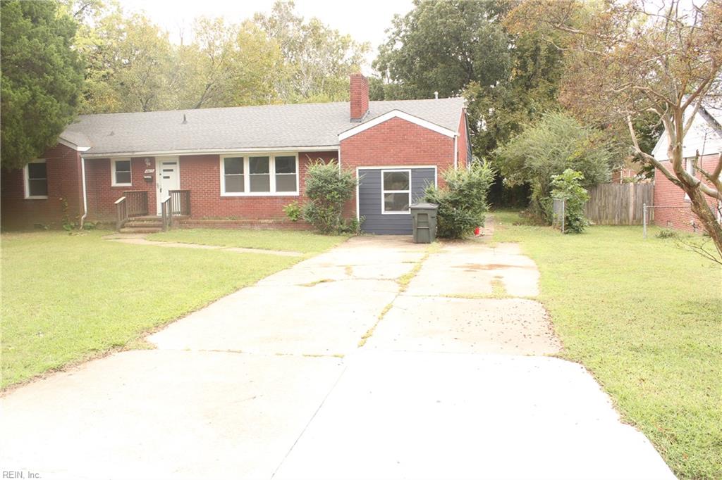 1805 Broadstreet Road — photo