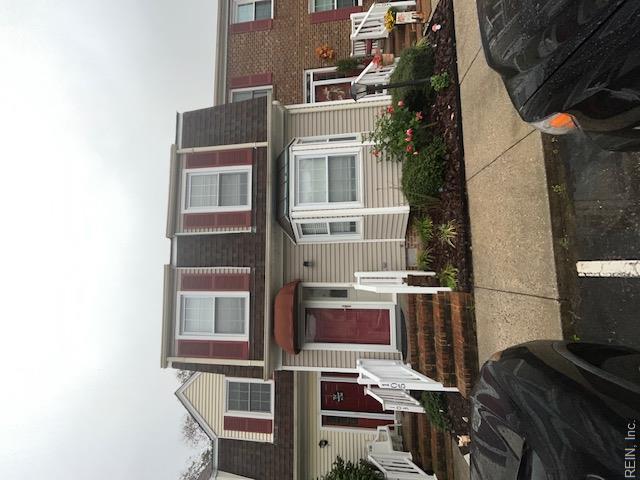 105 Burnt Bridge Way — photo
