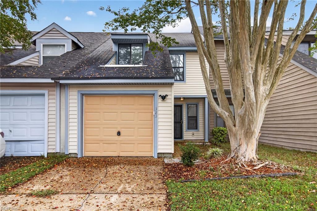 323 Elderwood Court — photo