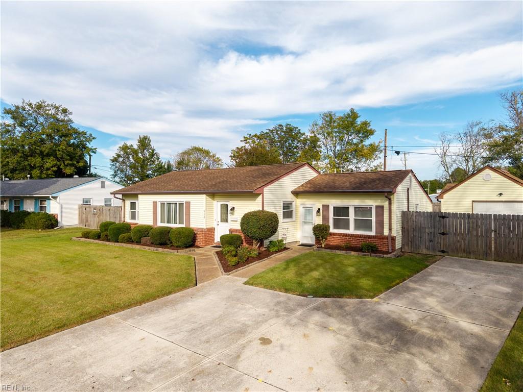 912 Carriage Hill Road — photo