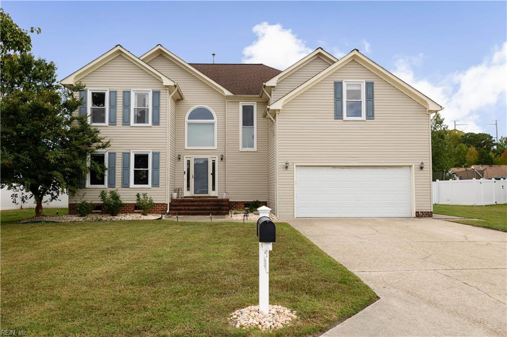 1105 Carriage Court — photo