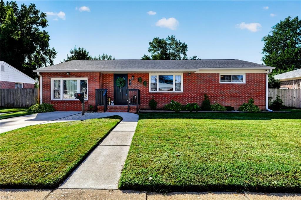 701 Euwanee Place — photo
