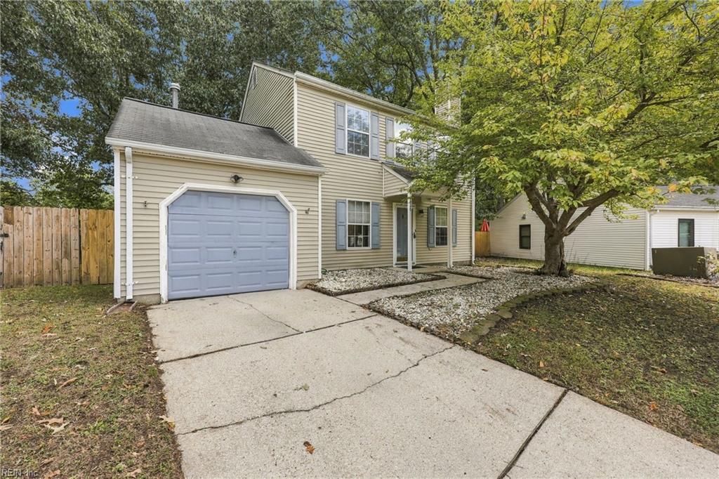 828 Maywood Circle — photo