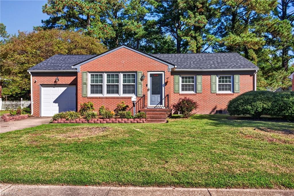 7 Albany Drive — photo