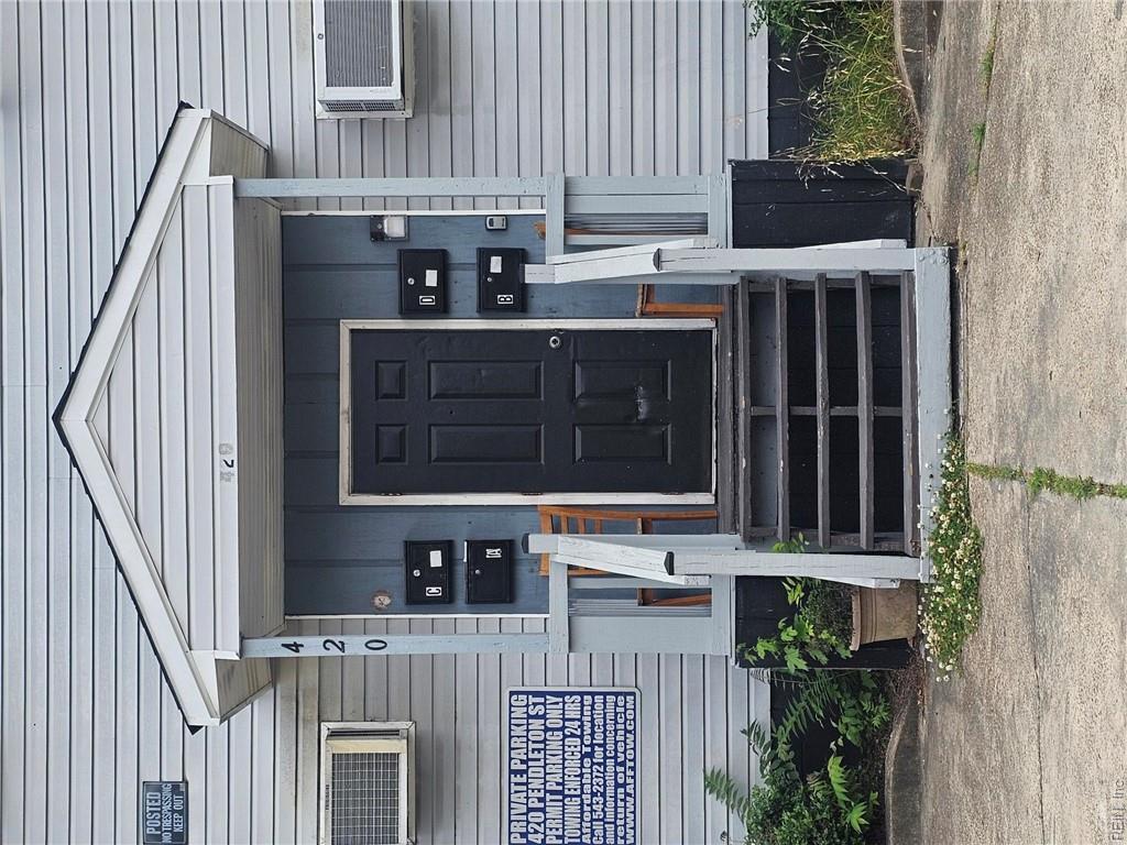420 Pendleton Street — photo