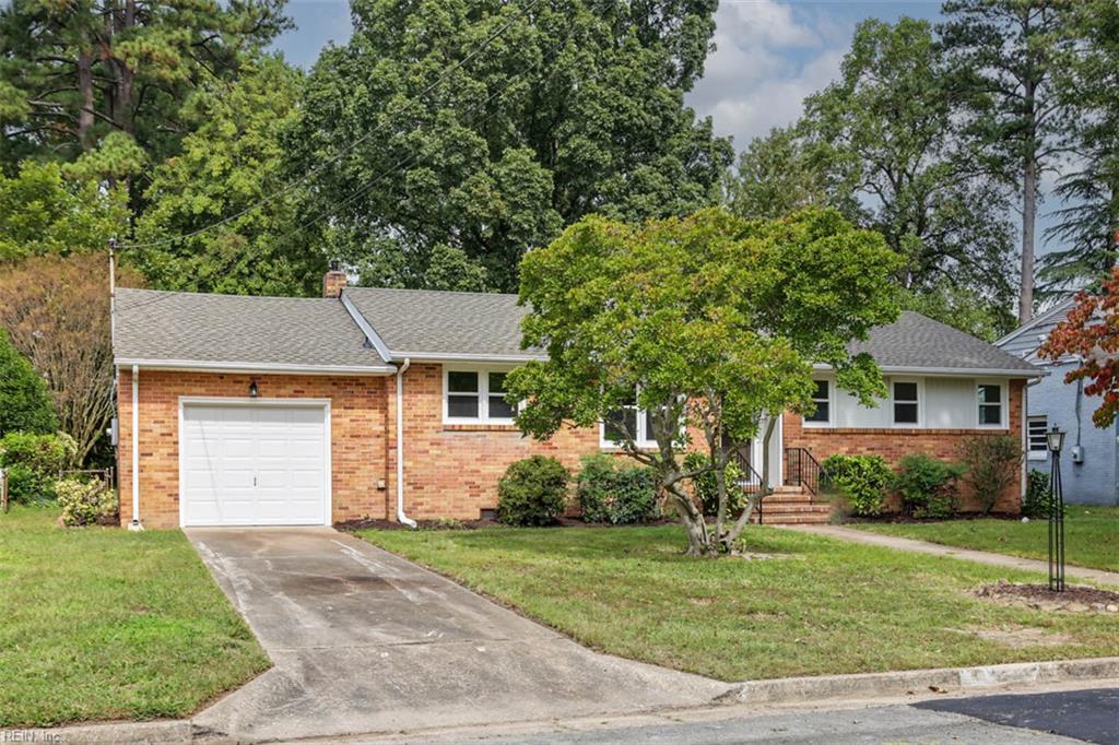 17 Carolyn Drive — photo