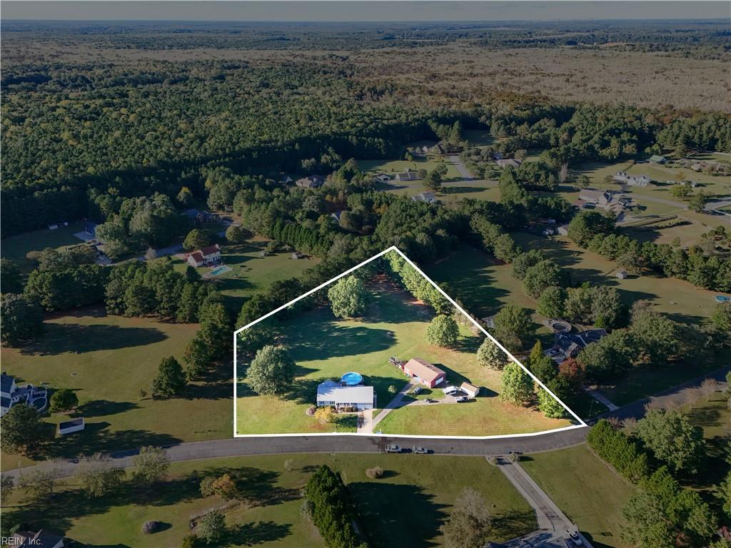 3616 Riverwood Crescent — photo