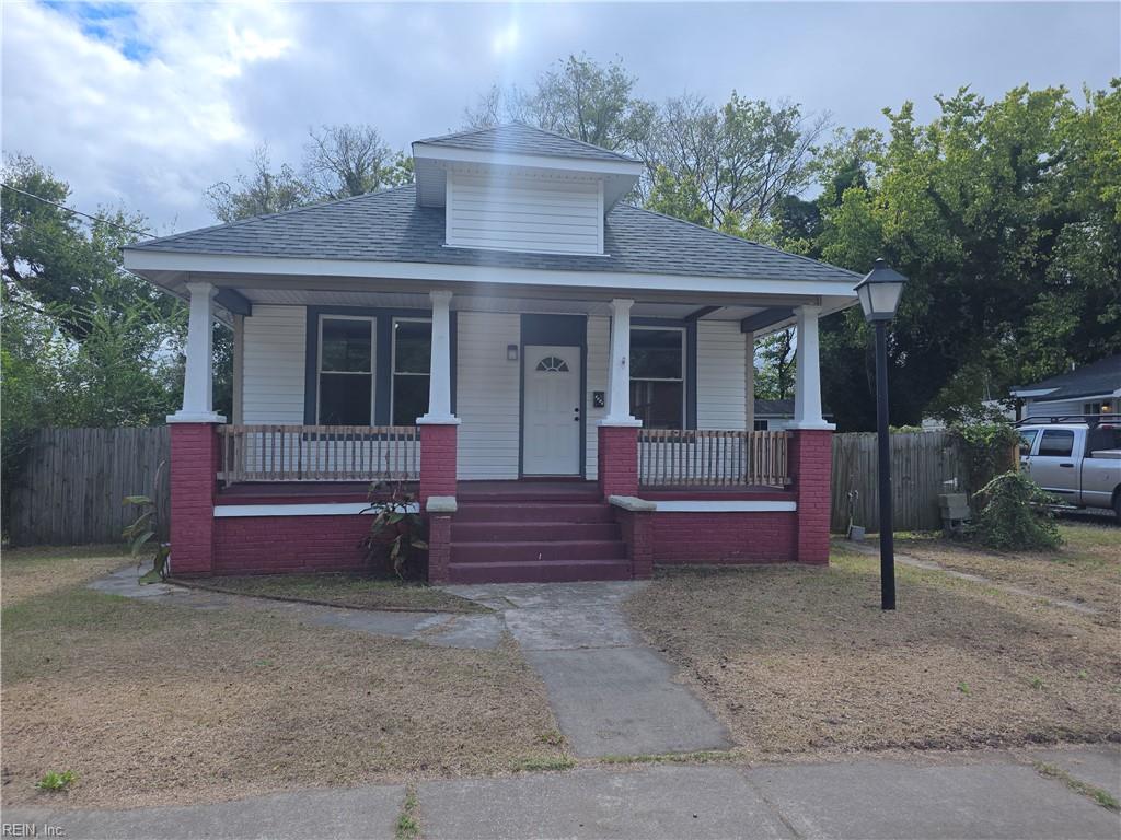 1415 Summit Avenue — photo