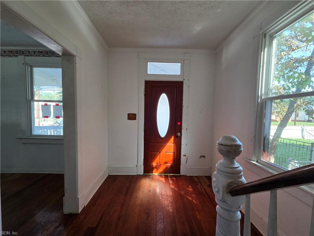 900 E Pembroke Avenue, Hampton, VA 23669 — photo 3