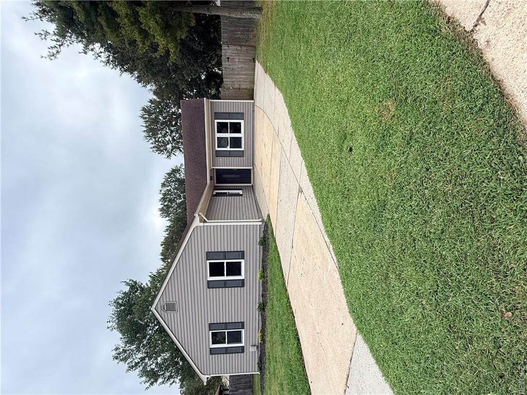 1509 Chessington Court — photo