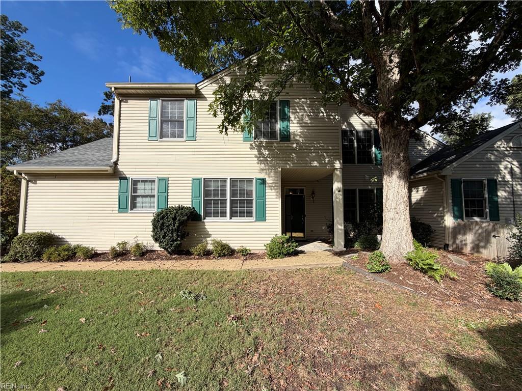 905 Lakecrest Court — photo
