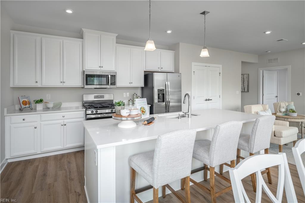 7102 Bridgeway Drive — photo