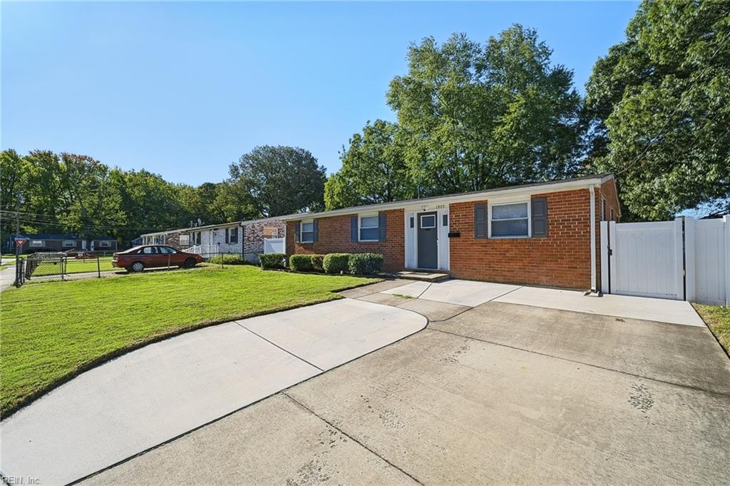 1905 Zinzer Road, Hampton, VA 23663 — photo 2