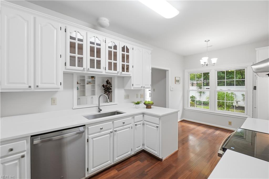1736 Royal Cove Court — photo