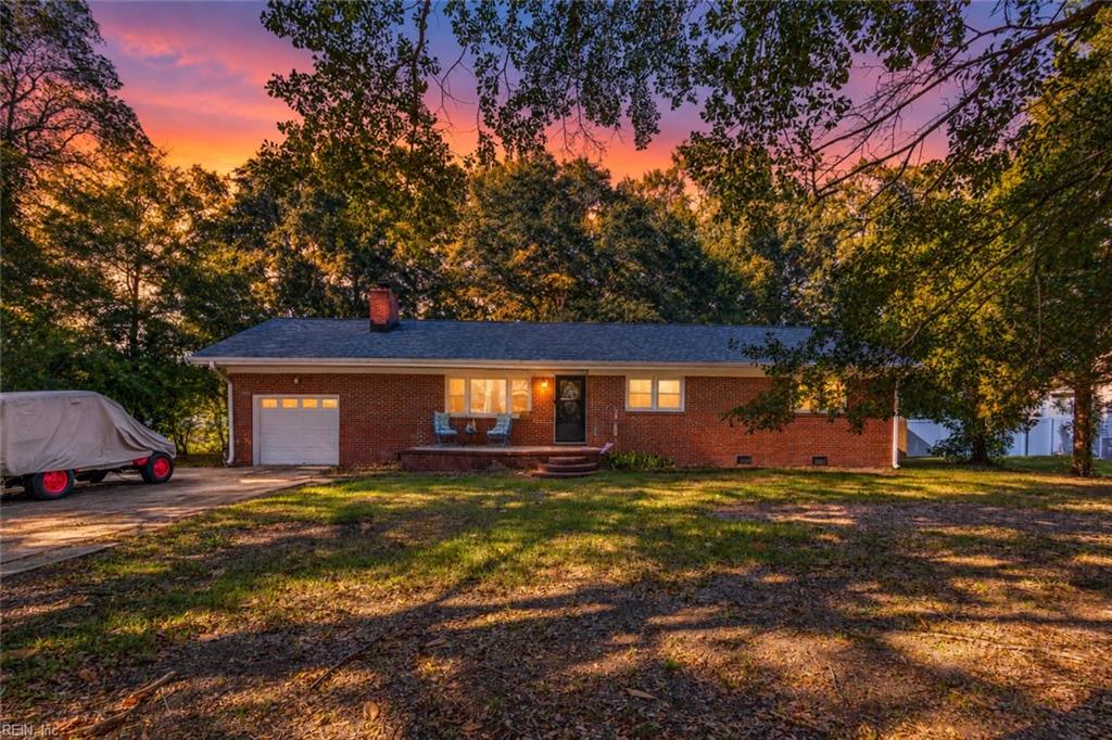 3532 Parr Lane — photo