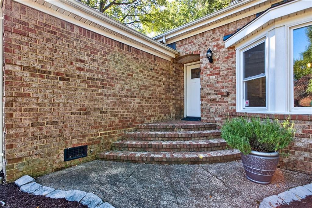 4813 Eastwind Road — photo