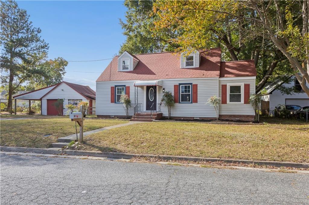 15 Roberts Ct E — photo