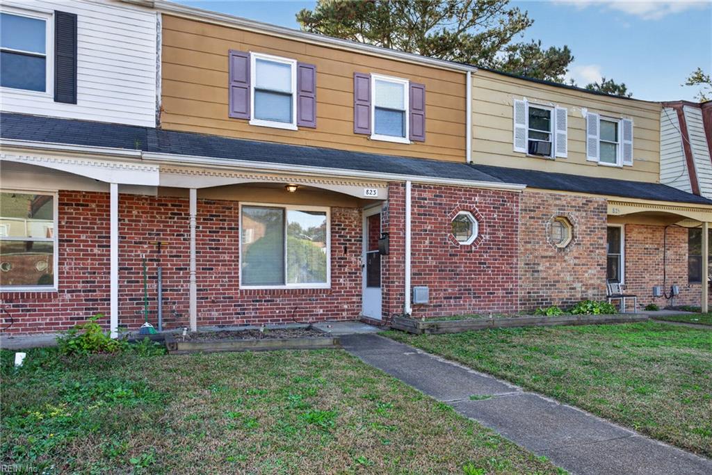 823 Lake Edward Drive — photo