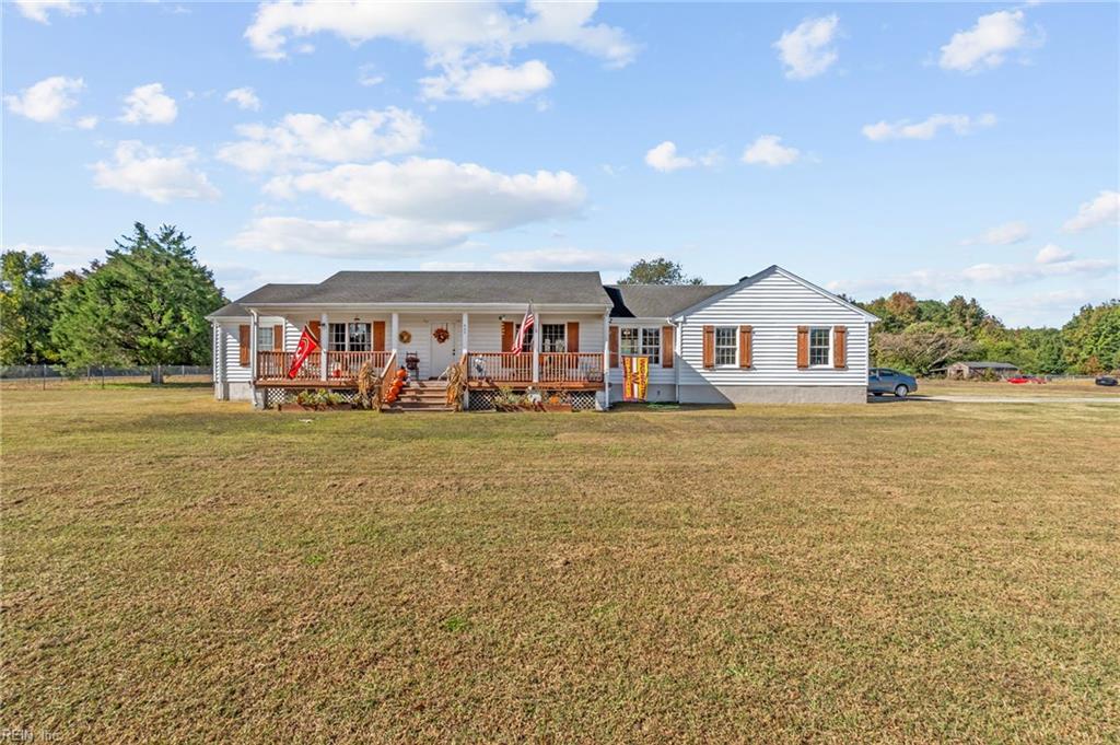 685 Lake Meade Drive — photo