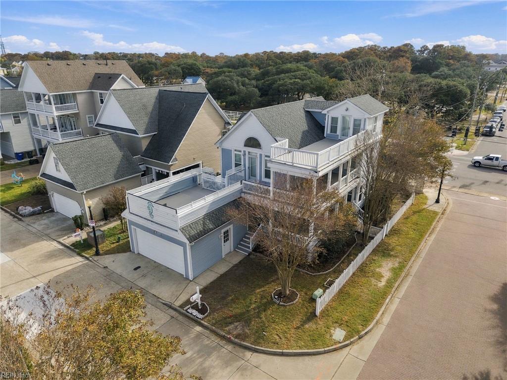 2301 Bay Oaks Place — photo
