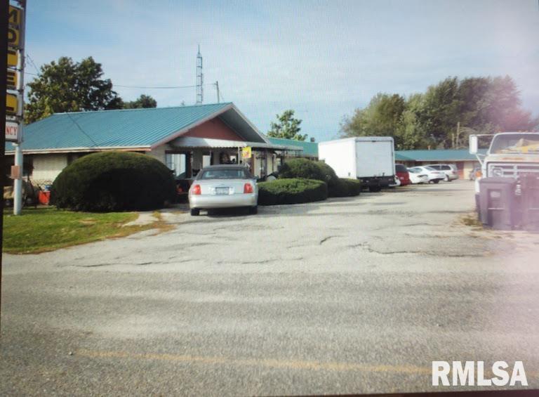 725 Hickox Drive — photo