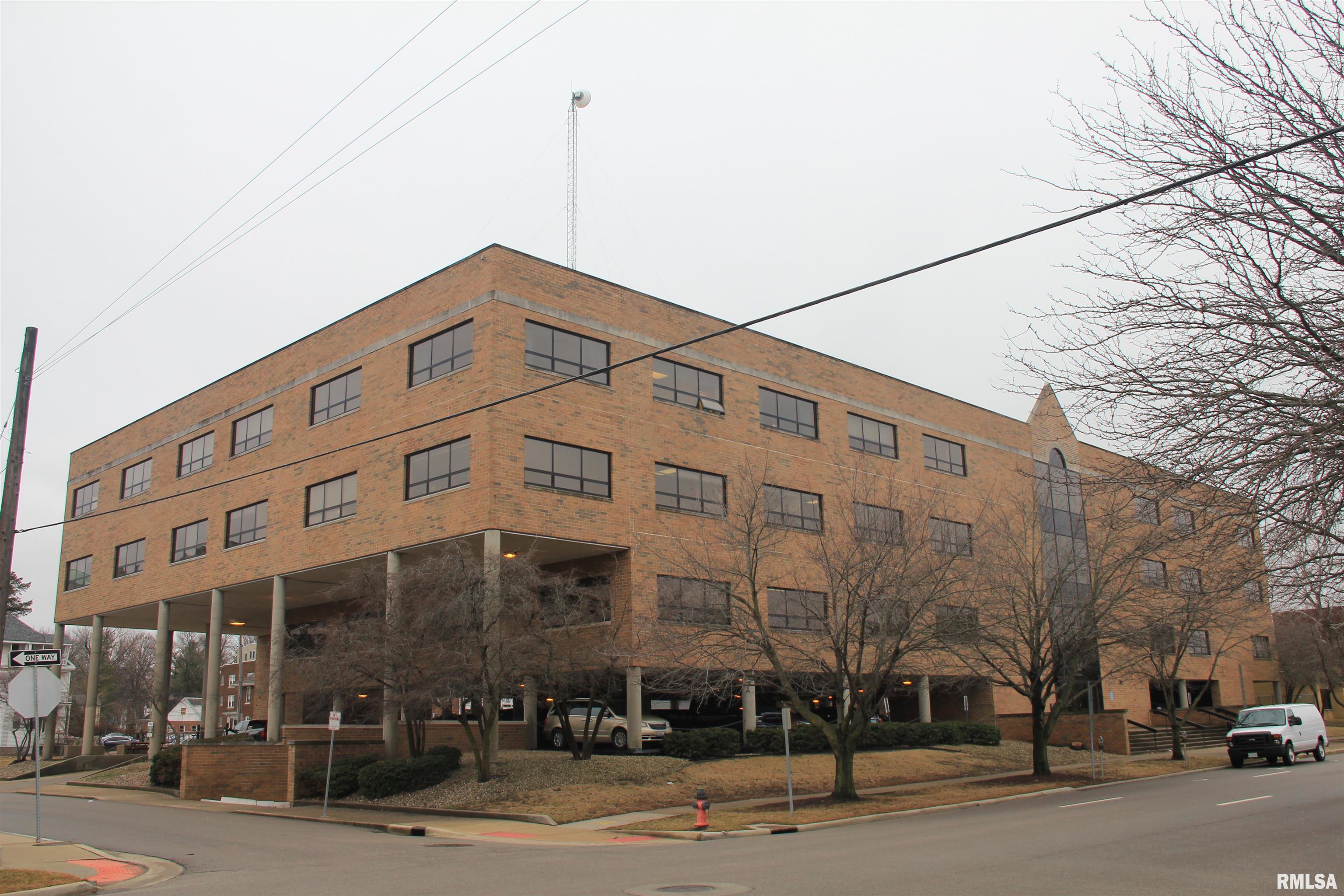 400 W Monroe Street Suite 204 a — photo