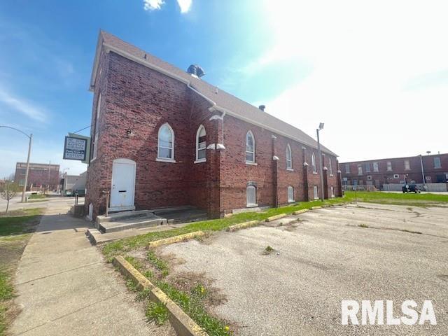 360 E Ferris Street — photo