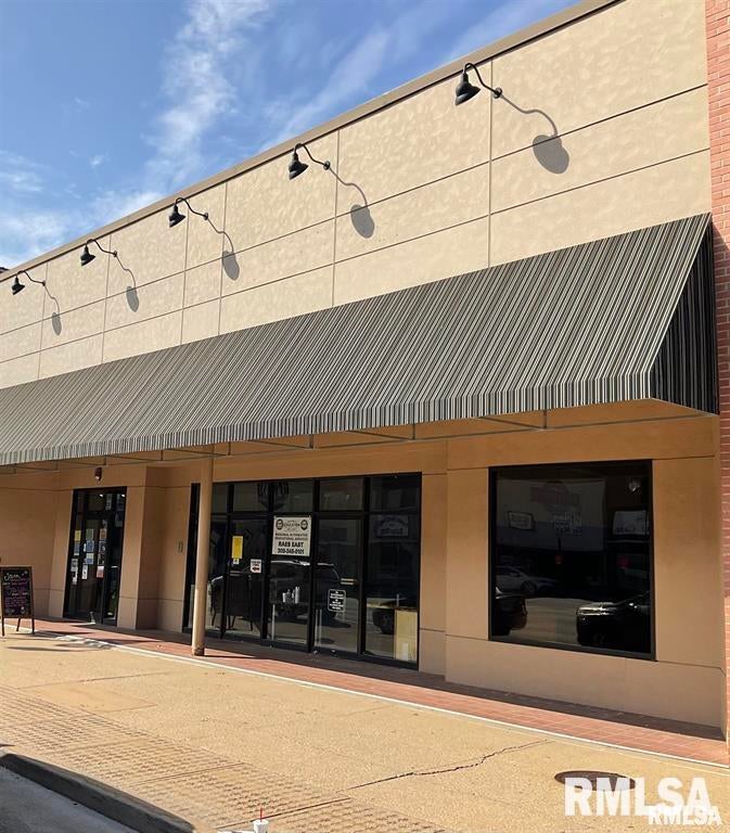 235 E Main Street — photo